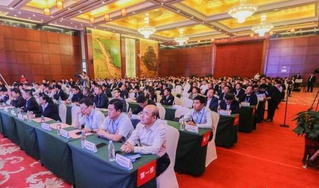 榆陽區(qū)煤炭公司應(yīng)邀參加2018中國榆林煤炭、蘭炭暨能化裝備簽約訂貨會